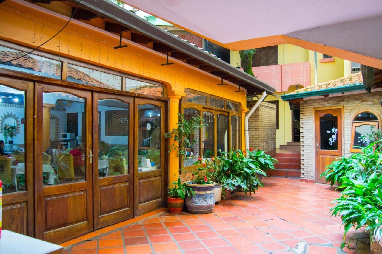 Hotel & Restaurante Guarania Ciudad del Este Dış mekan fotoğraf